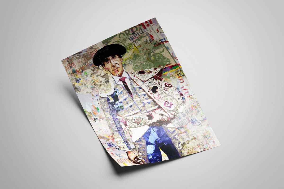 Póster vertical de Jiménez Fortes con montera y traje de luces claro ante un fondo de cartelería taurina en collage.